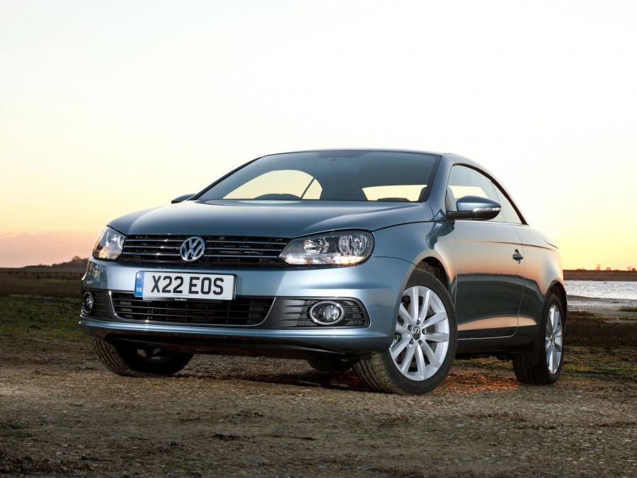  Volkswagen Eos 2.0 TDi BlueMotion 2010 года  (UK) (фото 17 из 29)